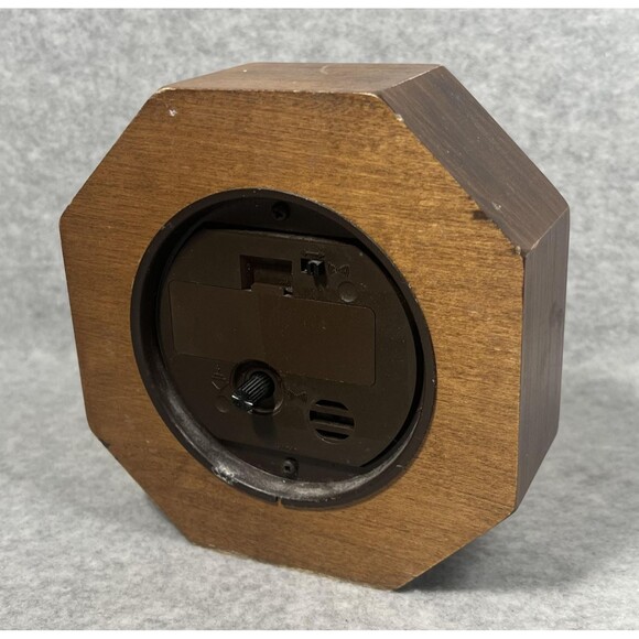 Vintage Seth Thomas Desk Clock Quartz Octagon Wood Brass Trim‎ Tabletop Battery - Picture 3 of 10
